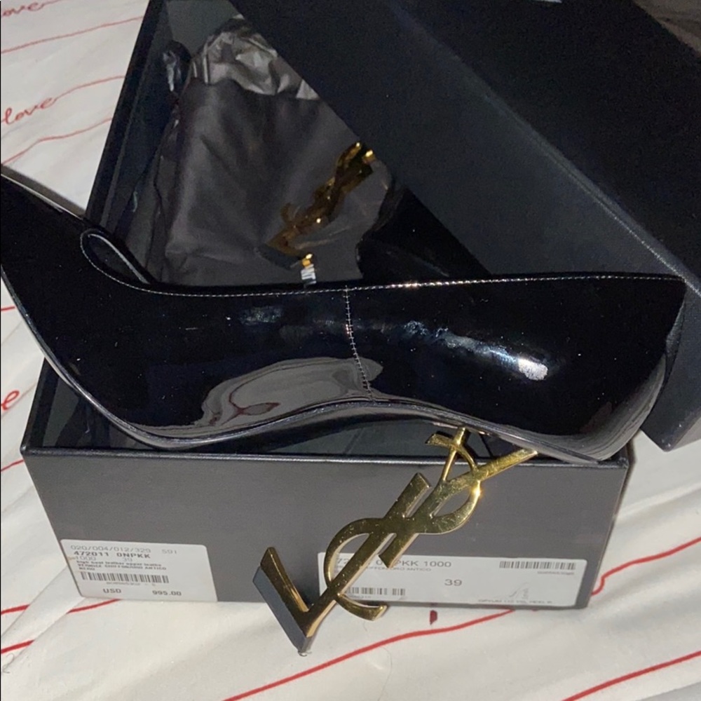 Patient Authentic Ysl heels